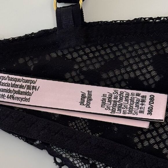 Victoria’s Secret Plunge 36D Elegant Black Lace Bra - Picture 3 of 3